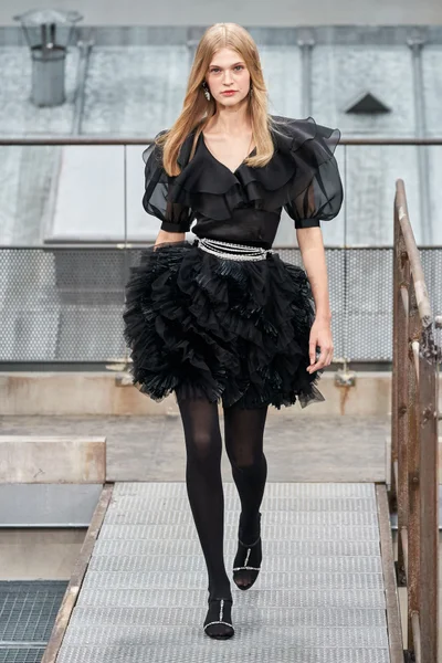 Look 73
